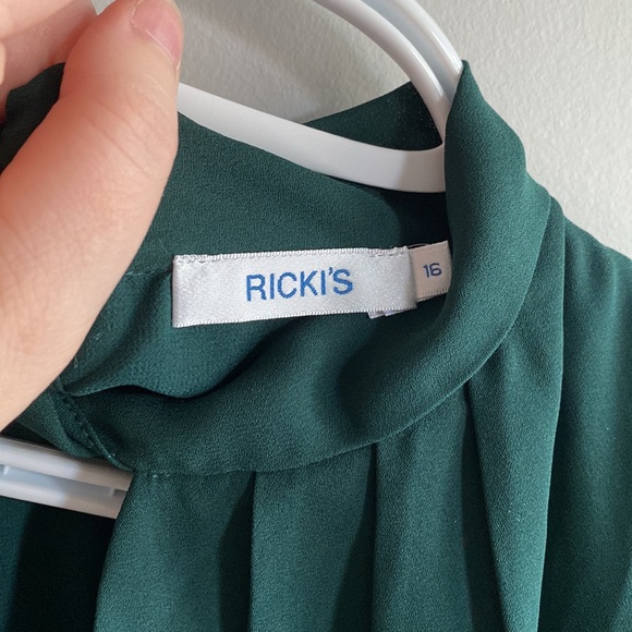 Forest Green Blouse from Ricki’s Size 16 - Picture 8 of 8